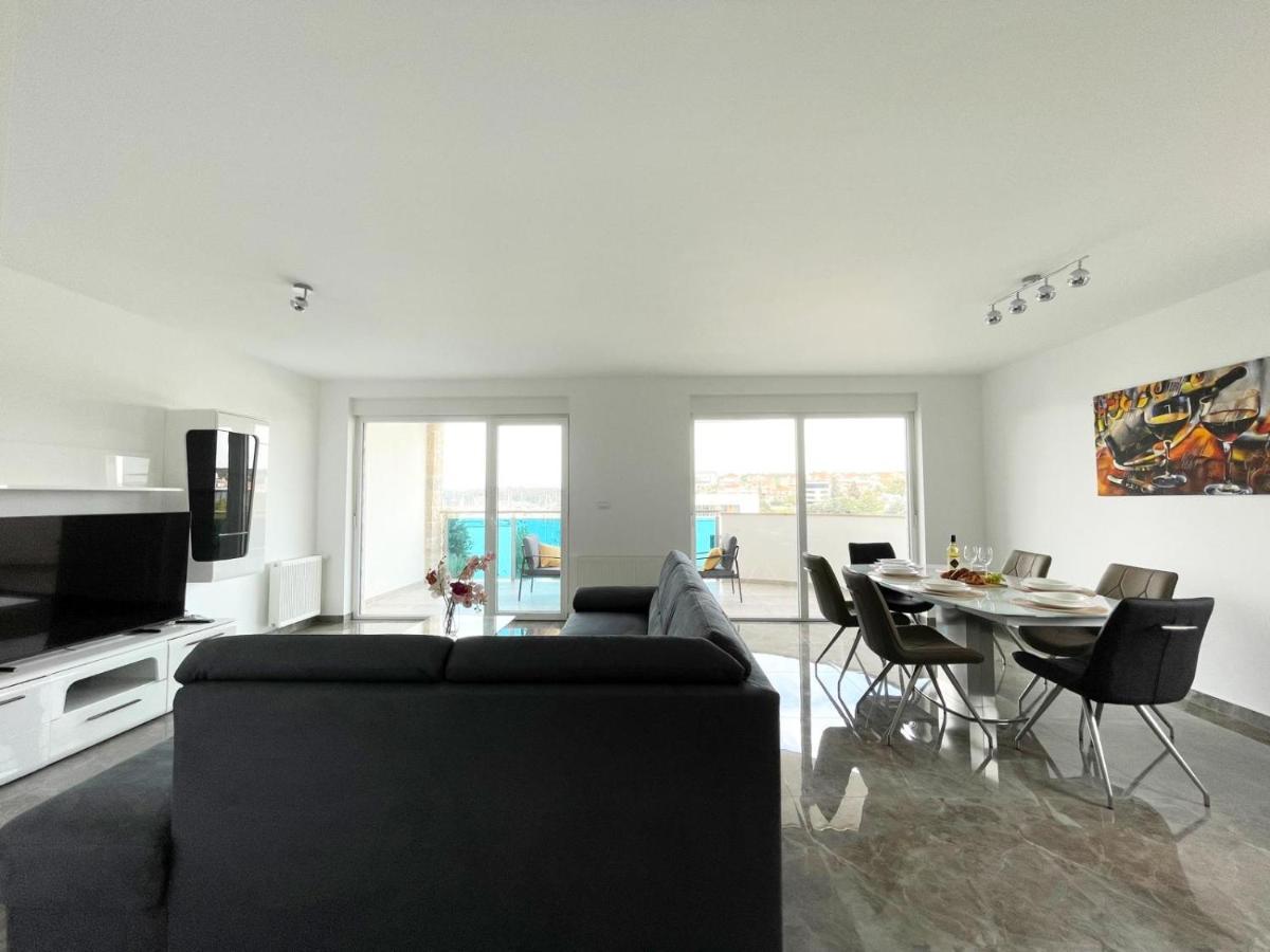 Seascape Deluxe Residence Pjescana Uvala Buitenkant foto