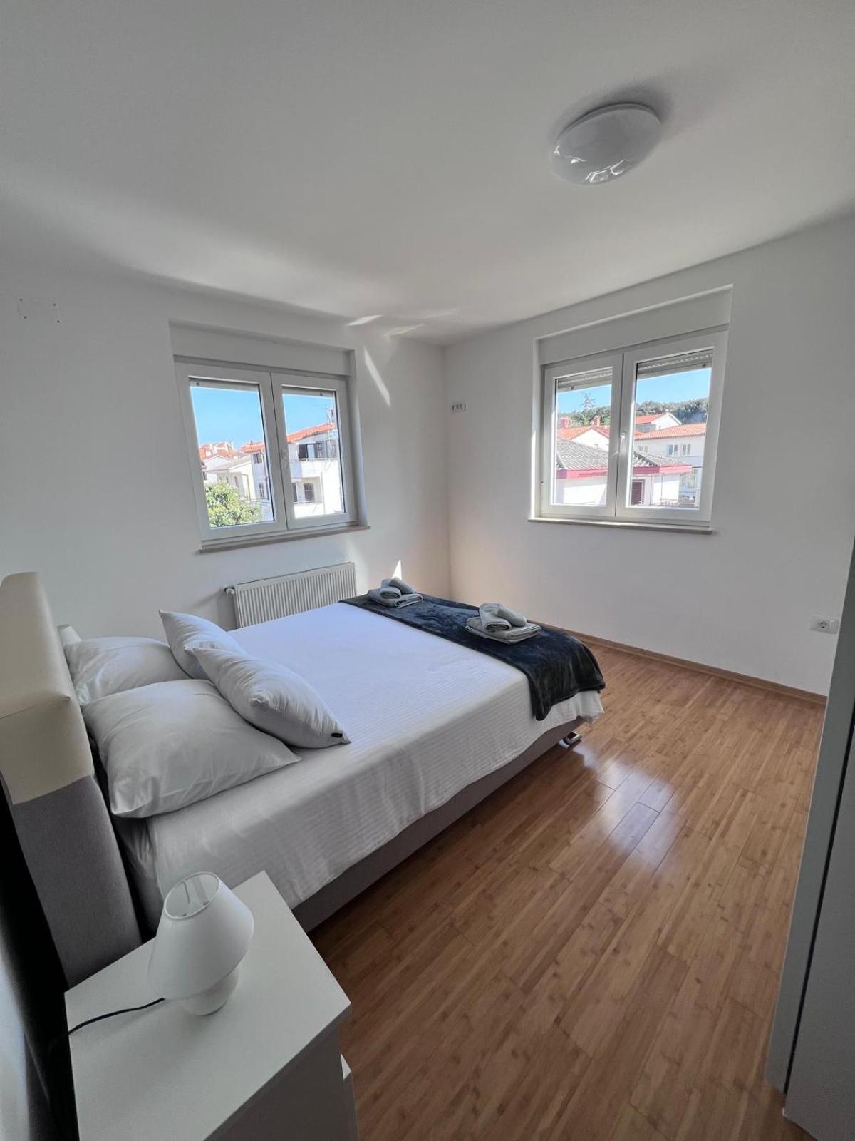 Seascape Deluxe Residence Pjescana Uvala Buitenkant foto